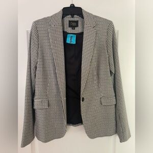 Dalia Black and White Blazer